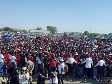 GardeeGodrich's tweet photo. This is where we raise the trophy not in a colonialist France....#HierKomDieBokke https://t.co/OE3og4lrKS