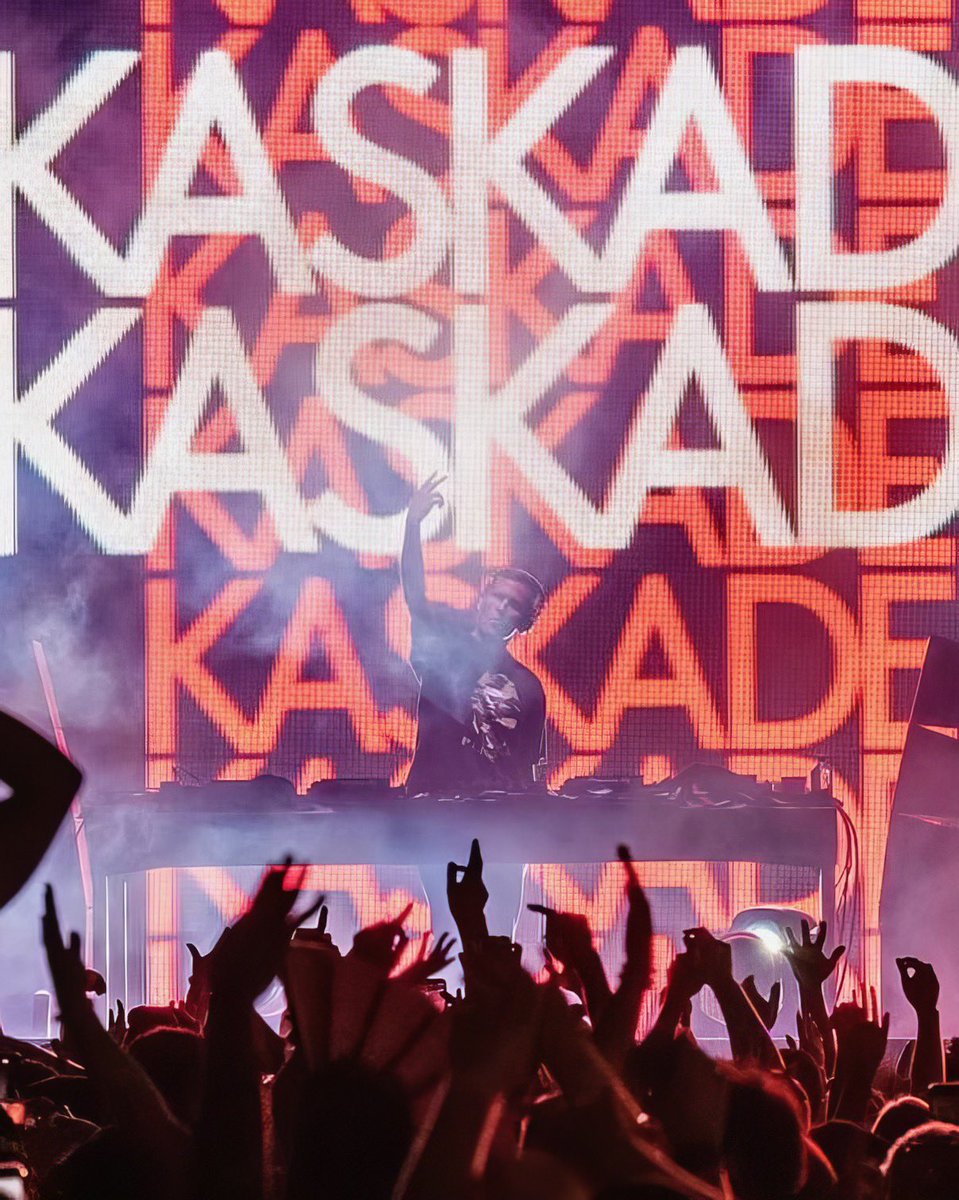 🕯️One week from tonight, we'll be getting downright spooky with the legendary <a href="/kaskade/">Kaskade</a> under the moon's sinister glow 🌕🧛‍♂️🎶