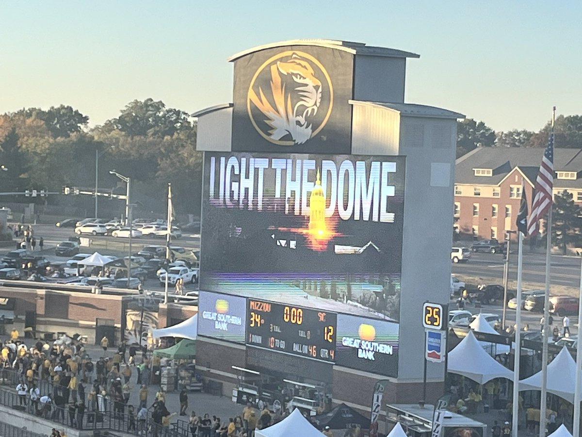 Mizzou2003's tweet image. 7-1, #mizzouhomecoming, #firstandfinest. Let's go! #MIZ