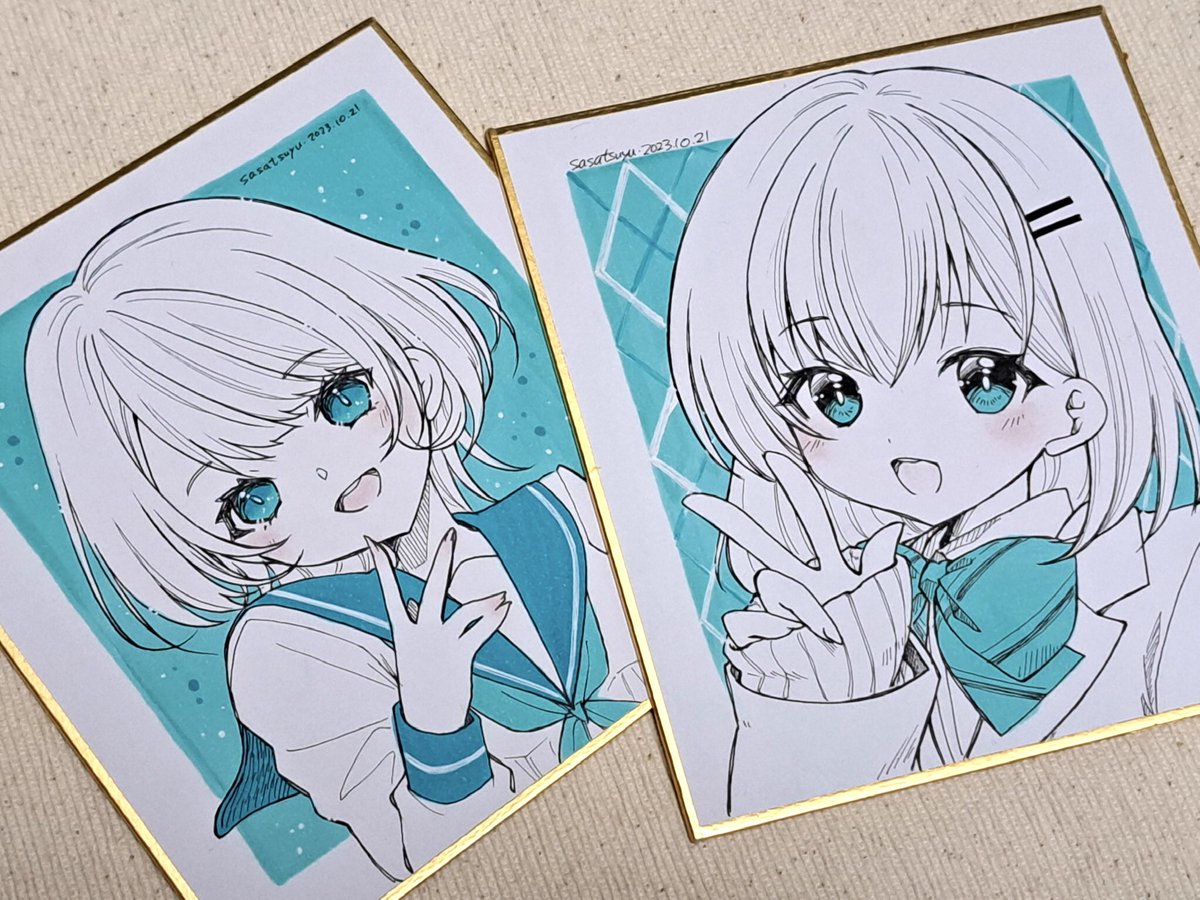 本日は #制服コミュニケーション よろしくお願いします😊🙏 展示のみの作品も多数ありますが、新刊収録絵の展示もあるのでお立ち寄りいただけると嬉しいです。 新刊はメイド服+創作学校制服イラスト本です。 #制コミ