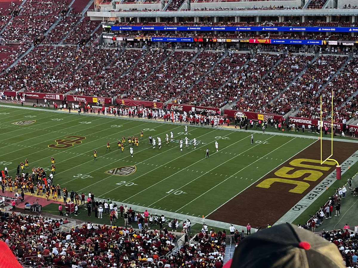 _mamasx's tweet photo. @USC_Athletics @uscfb https://t.co/MwVf8zIlSE