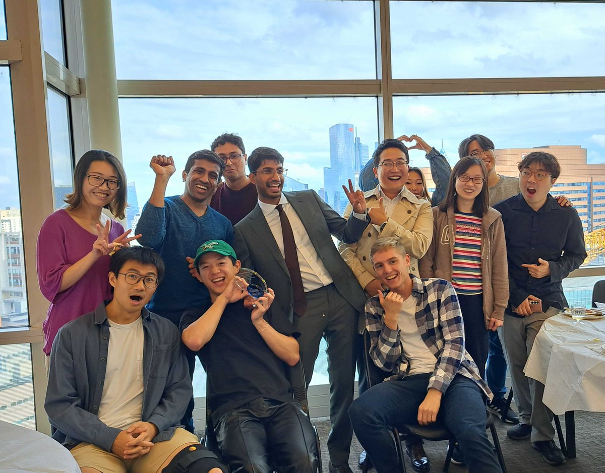 dokyoon_kim's tweet image. Exciting news alert!🎉 @viveksrm24 just became our lab's first PhD grad! From endless experiments to groundbreaking work, he's been on fire! So proud &amp;amp; can't wait to see what's next! Cheers to many more milestones!🥂 #PhDFirst #LabProud #ScienceWin @UPennGCB @UPennIBI @UPennDBEI