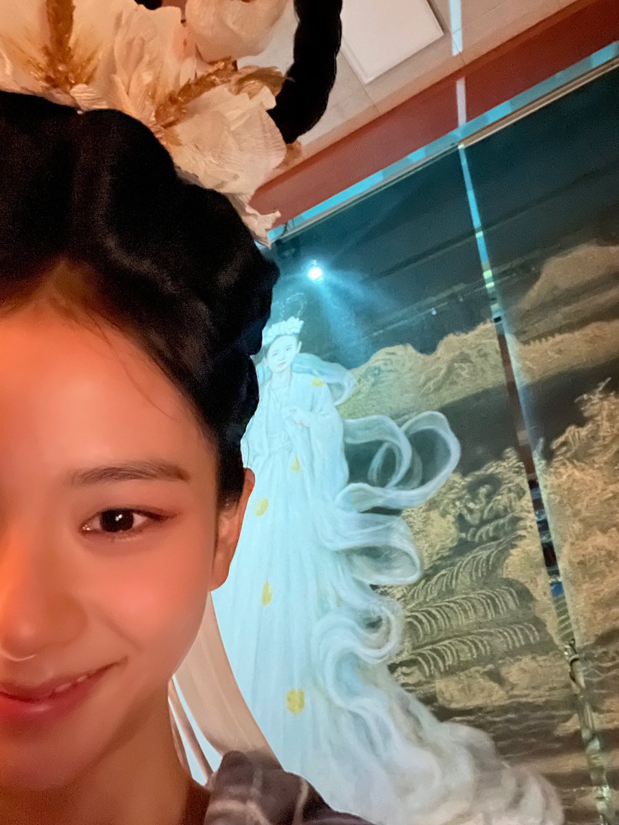 krysooyaaa's tweet photo. good morning hellooo she knewww it’s exciting to watch her in #DrCheon 🤭♥️ https://t.co/PRdJQakLsx