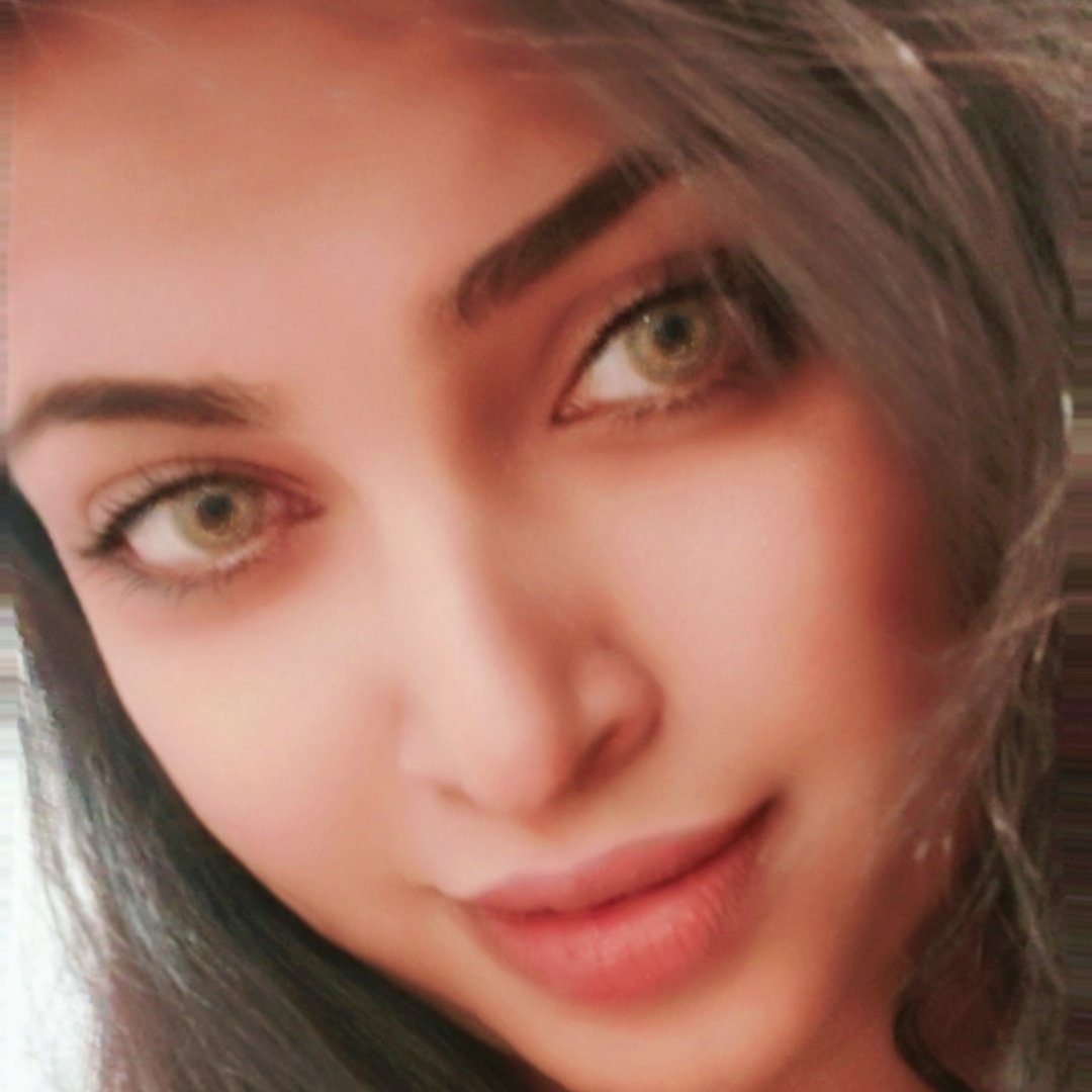 BarkatZainab's tweet photo. #NewProfilePic https://t.co/sCPh9777oS