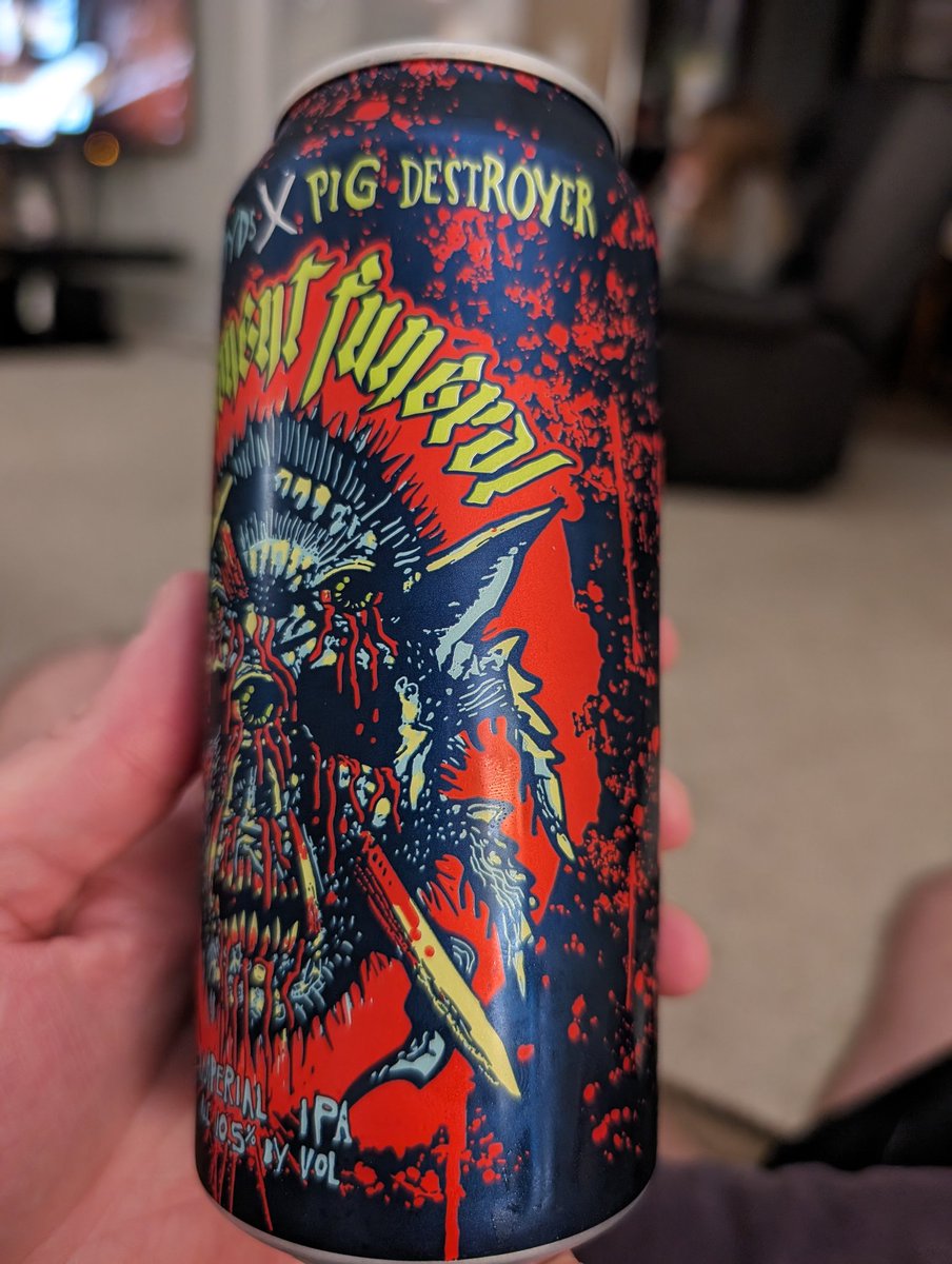 eatuna247's tweet photo. Tonight's beverage is from @3floyds #permanentfuneral
#CraftBeer https://t.co/xw7C0CEciF