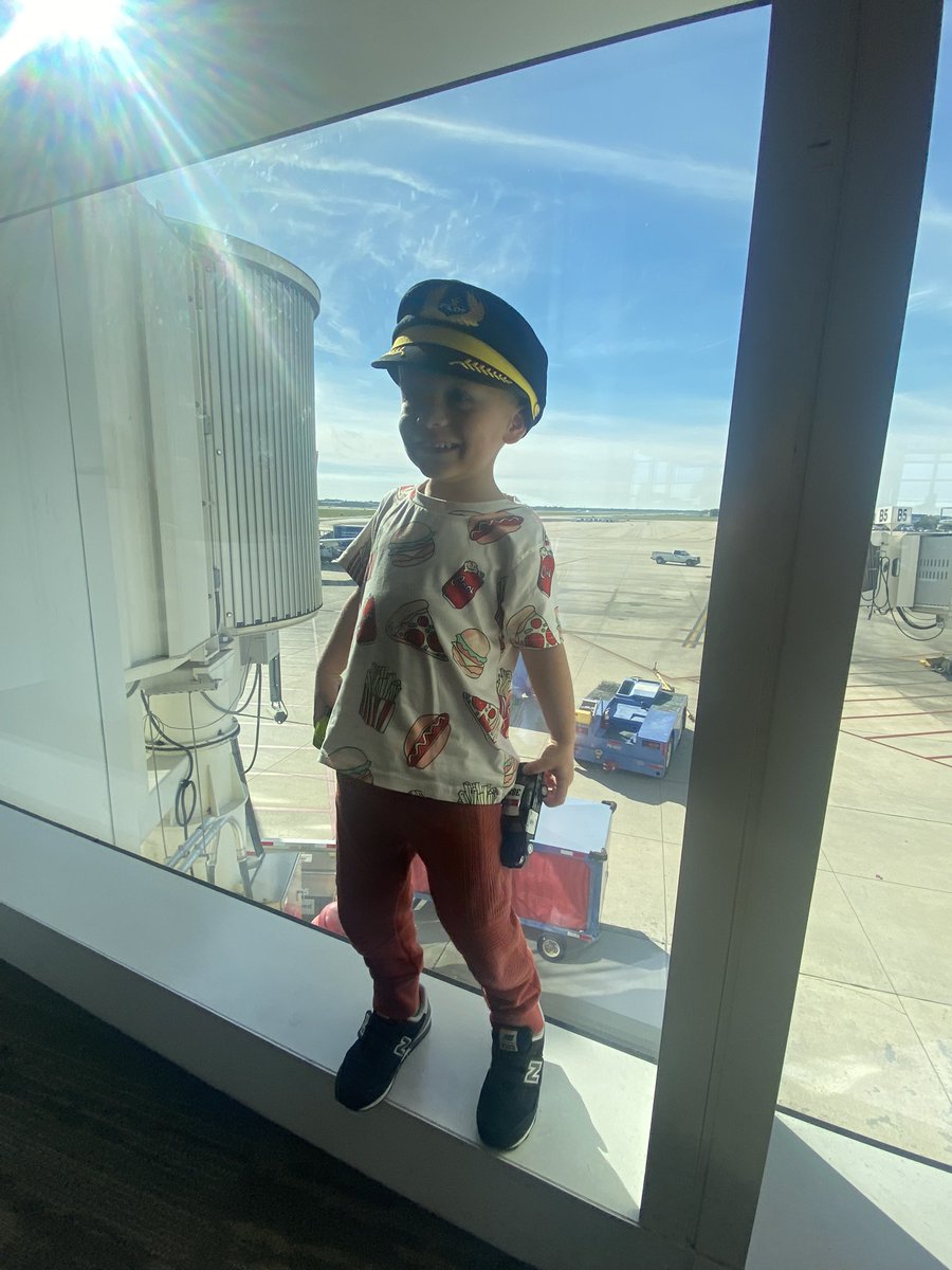 whittyt's tweet photo. @SouthwestAir Guess who’s back, back again…it’s the #snackmonster  ! Today he was feelin more like burgers&amp;fries but still asked the Captain if he needed a Co-pilot  but “IDK I just really love snacks” #HanginwMrCooper #Auntventures #Southwestairlines https://t.co/q8oGxGlAiT