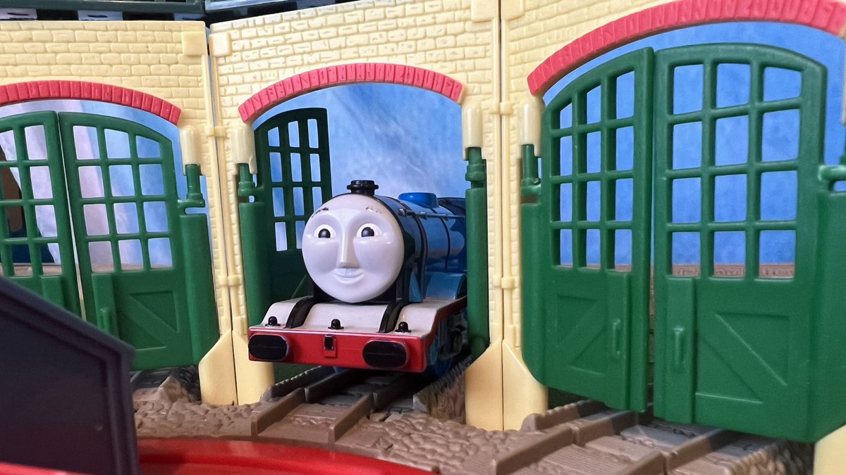 Hey TTTE Fandom! I’m currently very busy atm, but in the meantime, I’d love to help out and contribute to other fab projects to get my name out there a bit more. If anyone has any projects they’re interested in working with me on, be sure to let me know! (Pic for attention)