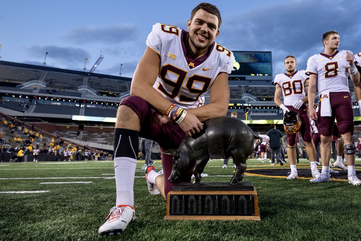 GopherFootball's tweet image. Dragan Kesich. The Serbian Hammer. Kicker of all Field Goals🙌