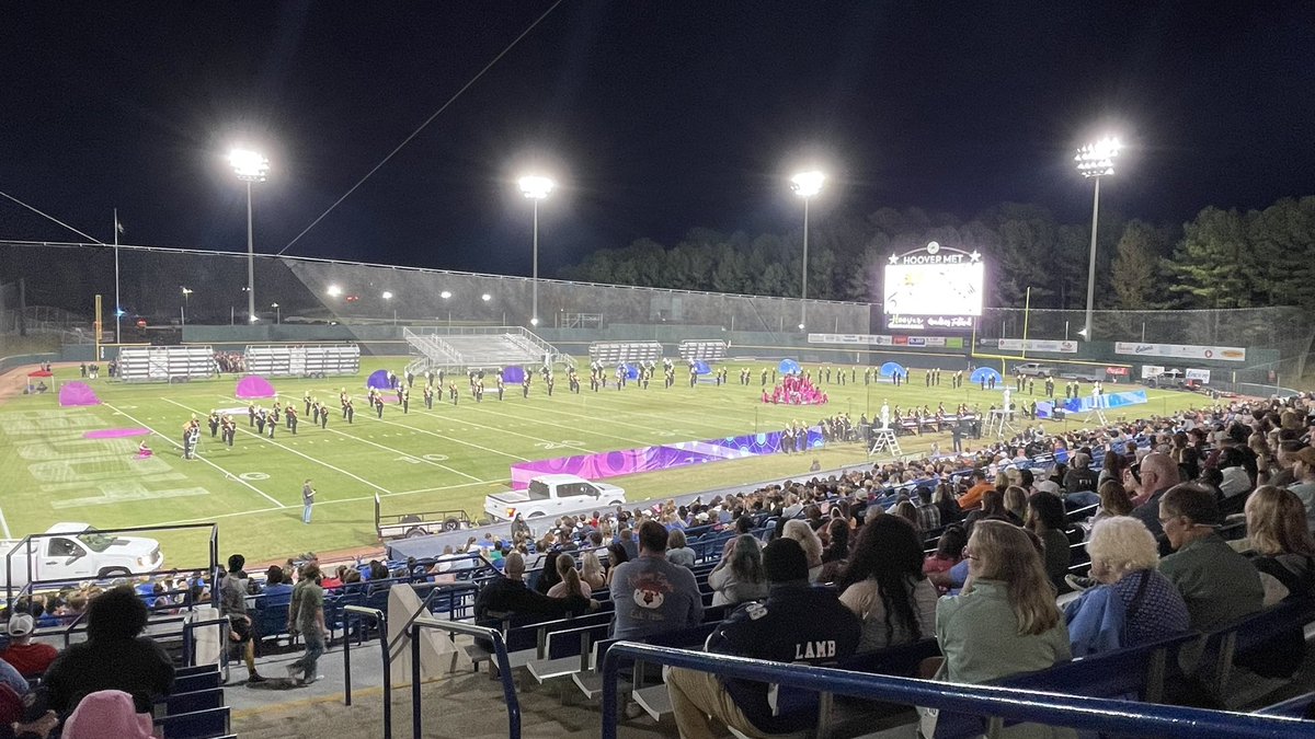 HooverAthletics's tweet photo. 🏴‍☠️Our Band>All Other Bands!  “The Best Band in All the Land!” Go Bucs! https://t.co/ICjyKvtrG1