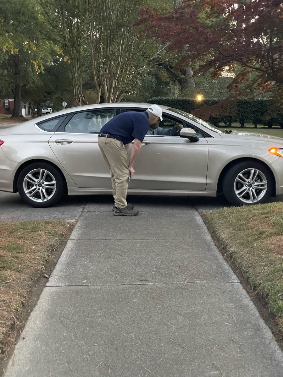 MikeDillenderVA's tweet photo. I finished up my day by knocking on doors and encouraging everyone to vote early. I had a doorknocking first today, I was given a book about how people should  take an active part in political life and honoring our civic duties. https://t.co/4jY8a1JDte
