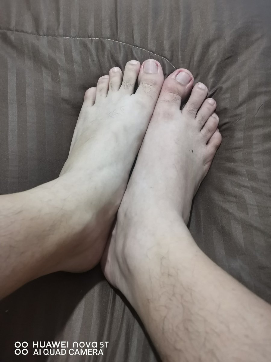 WatashimoriLex's tweet photo. Patitas cheles #feetpic https://t.co/9pXu0Ze7RO