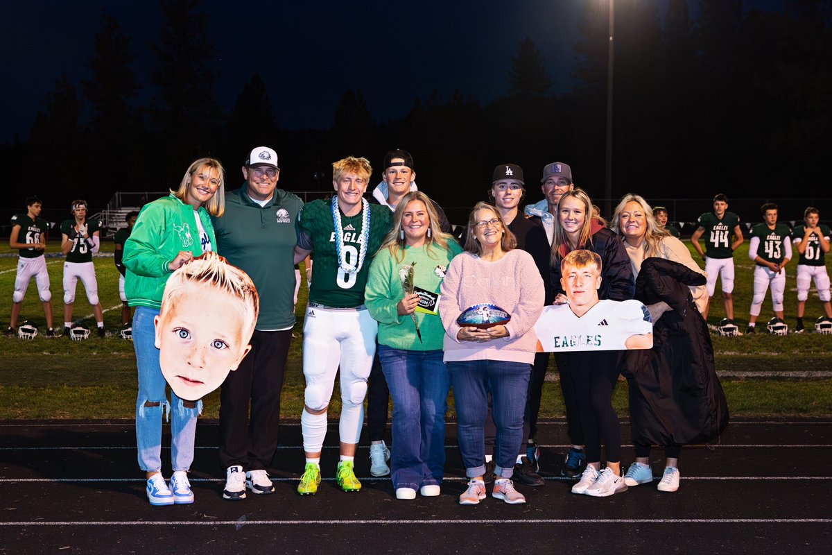 CalvinMikk's tweet photo. Made history last night clinching a 3rd straight League Title on senior night for Lakeside with a 38-0 Win over Colville! We been working a long time for this one and we’re not done yet! Love this team! #3peat @DevinBauer9mile https://t.co/UcD5lbspiE