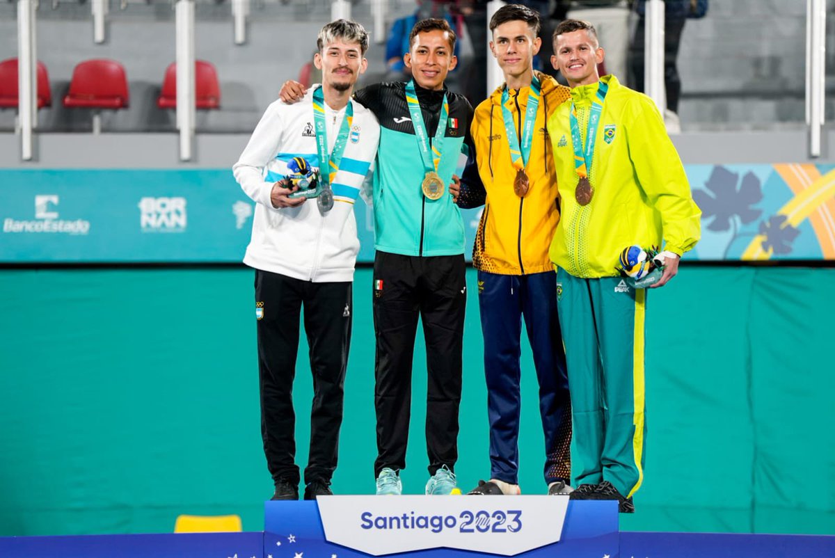PrensaCOA's tweet photo. #Taekwondo🥋 ¡El taekwondo sumó tres medallas en Santiago 2023! 🙌🏻

https://t.co/Bz3JEIth4A

🥈Lucas Guzmán (-58kg)
🥉Giulia Sendra (-49kg)
🥉José Luis Acuña (-68kg)

#EquipoARG 🇦🇷 #ArgentinaEnSantiago2023 #VamosArgentina https://t.co/wrbk2nl7eI