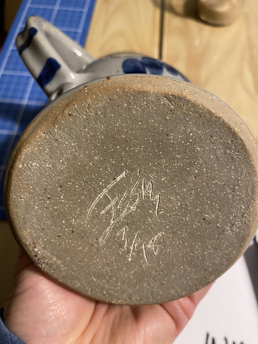 jaynsanchow's tweet photo. After half an hour of driving, we arrived at the closest town.  In an antique store, I bought a replica cream pitcher with a popular saying modelled after a 17th-century handicraft. The maker Essiy left the date as, 3/98, probably 1998, a time which I also passed through. https://t.co/mdAZt2sSBi