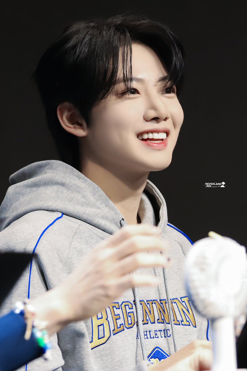neverland_909's tweet photo. 231020 fcmm 팬싸

#준규 #JUNKYU #ジュンギュ #TREASURE https://t.co/Cx4EKYdTV9