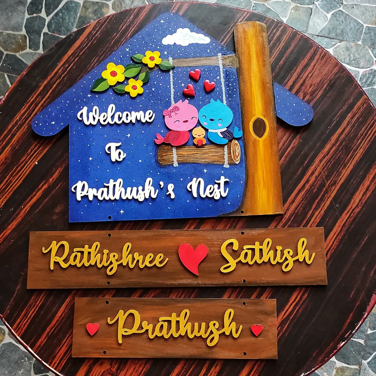dhanambika_r's tweet image. A home is built with love and dreams 💖 

Give your dream a name 💞

DM @8925833398 for more details

#nameboarddecor #nameboarddesign #nameboards #customisednameboards #handpainted #homeislove #homedecor #designdeinteriores #handpaintedhighlights #kidsnameplate #kidsnameboard