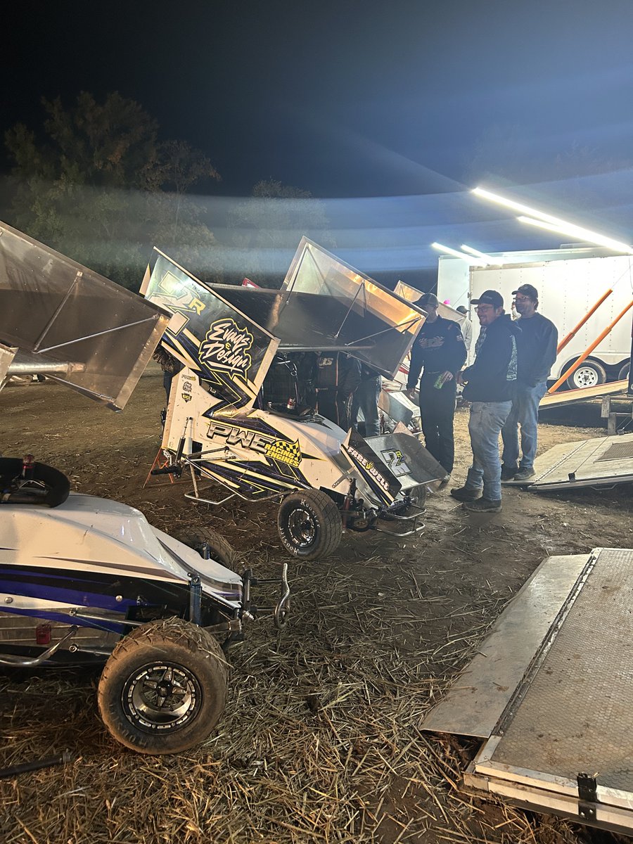 Evaqs's tweet image. Finished and hit the races.