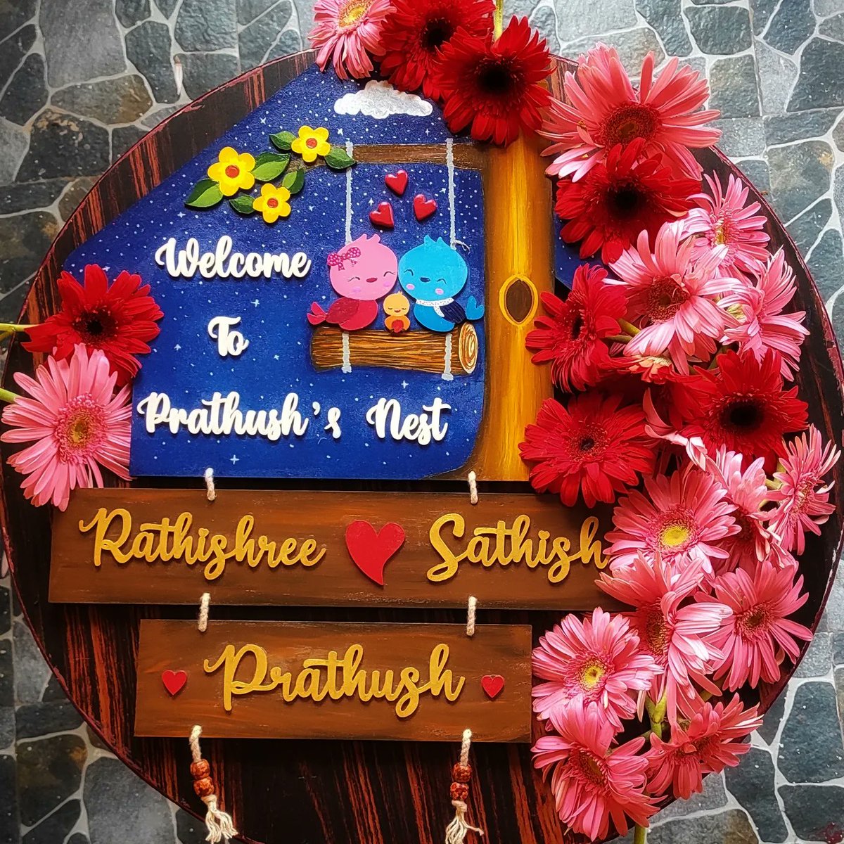 dhanambika_r's tweet image. A home is built with love and dreams 💖 

Give your dream a name 💞

DM @8925833398 for more details

#nameboarddecor #nameboarddesign #nameboards #customisednameboards #handpainted #homeislove #homedecor #designdeinteriores #handpaintedhighlights #kidsnameplate #kidsnameboard