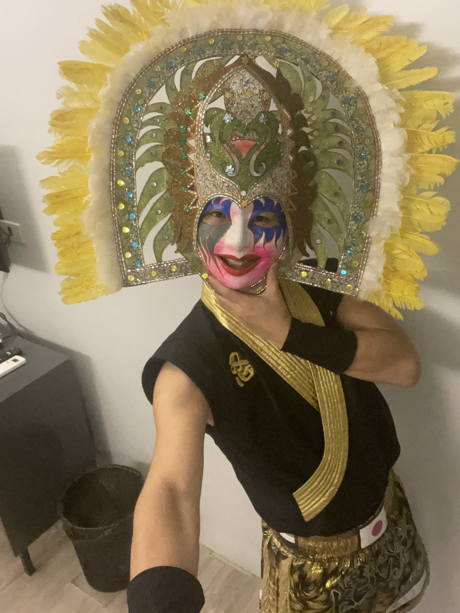 ninjaboxerKENJI's tweet photo. ninja boxer × Bacolod festival https://t.co/96DBZY827y