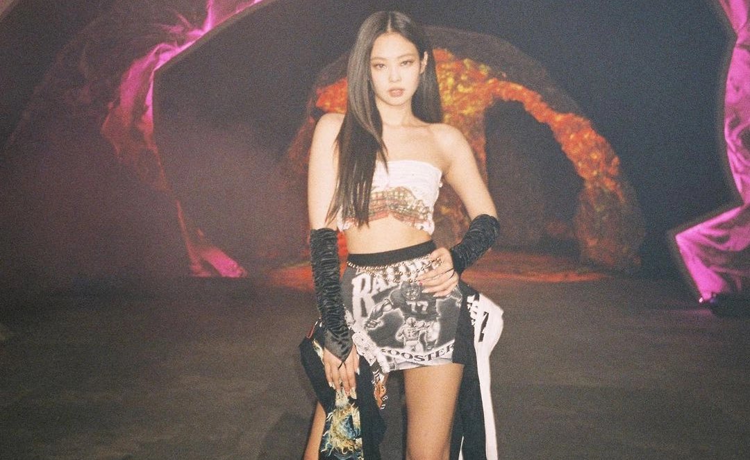 dollstopia's tweet photo. This is the face of someone who is really happy with her life! Y sí, ya sé que la cara de culo siempre la tengo presente, pero hoy me siento tan feliz que mi rbf no quiere dejarse notar >< ¿Será que hacemos otro show un poco más largo? 

𝑛i𝕟a'𝓈 𝓁ove ౨ৎ 𝚗ote𝕓ook https://t.co/lGanGCLAZE