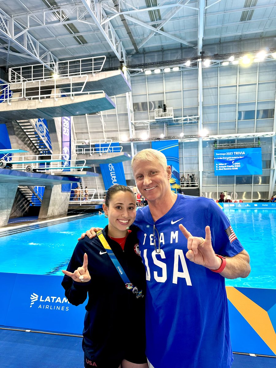 Texas Women's Swimming & Diving tweet media