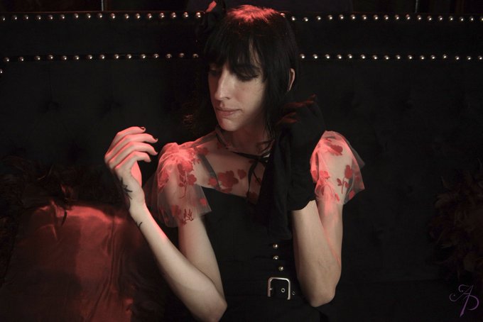 Opulence! 🍸🩸🖤  📸: @JacobStyle_xxx https://t.co/bqoC6JEIs7<a class="tags" href="/tag/jacobstyle_xxx">@jacobstyle_xxx</a>