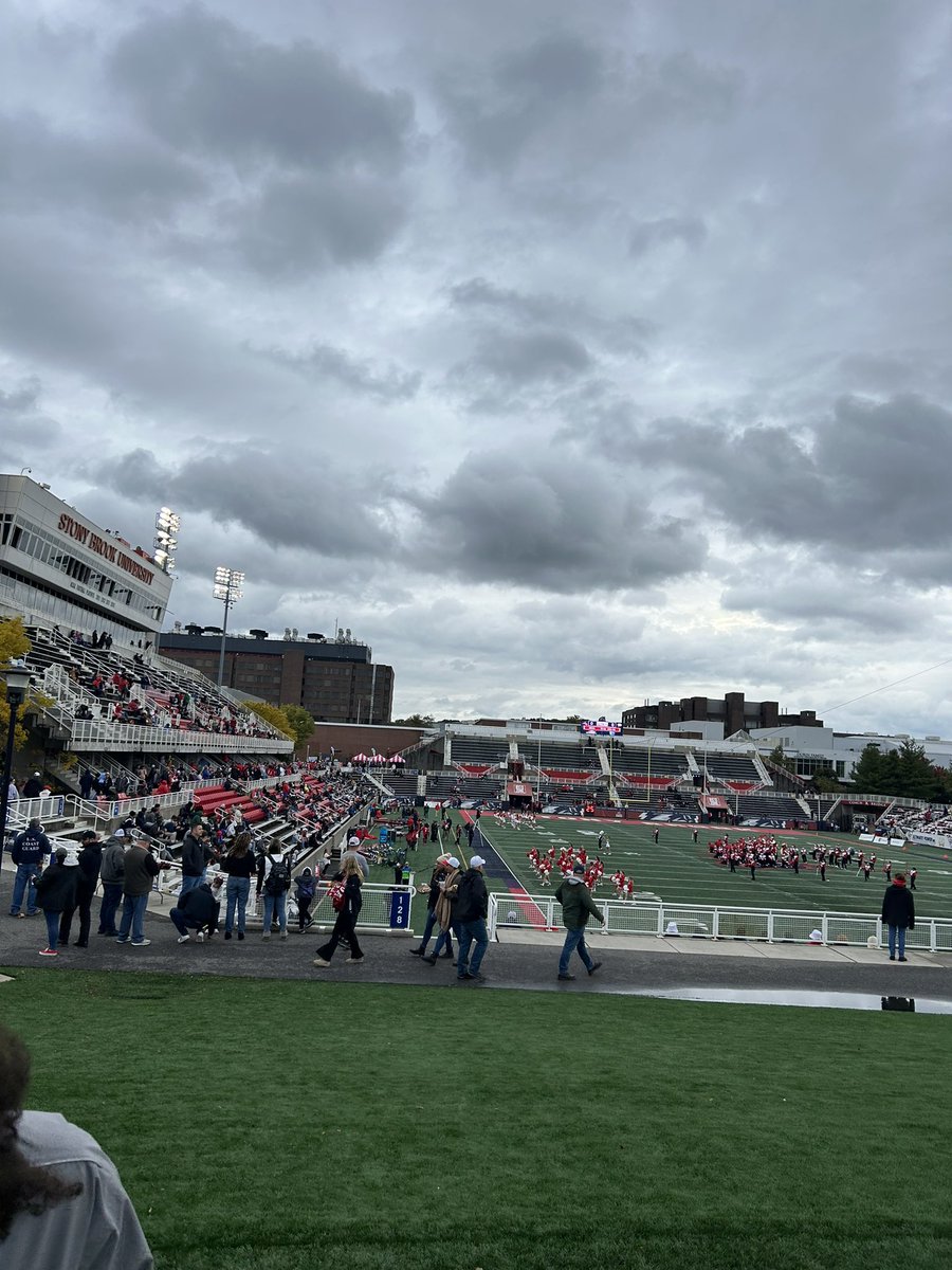 AidenBritton4's tweet photo. Thanks Coach Priore &amp; Coach Hachmann for the game day visit and the opportunity to see the campus! https://t.co/xbZzTCctc3