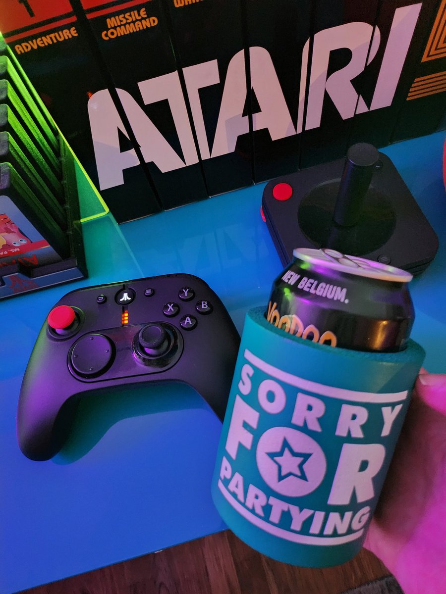 RetroSabertooth's tweet photo. #sorryforpartying #atari https://t.co/PYy8NORpXI
