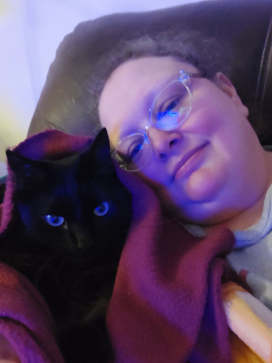 Watching <a href="/OfficialOPLive/">On Patrol: Live</a> with Binx tonight!