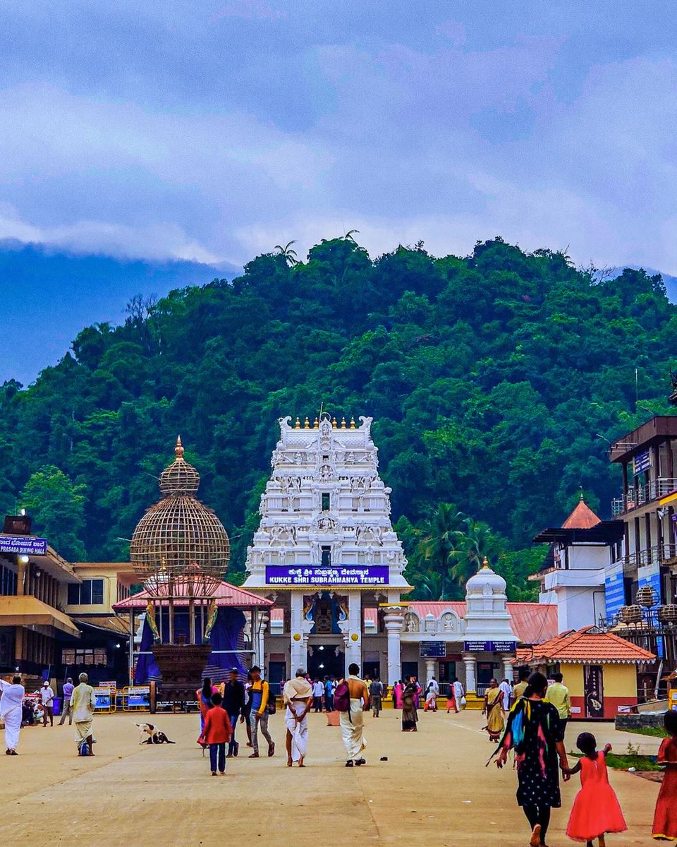 Sri Kukke Subramanya Temple is located in the beautiful Western Ghats range of Karnataka. 🛕⛰️ Easily accessible by rail & road, Subramanya is located about 105 km from Mangalore & temple is situated amidst a scenic location that’s relatively unexplored. (📸: Jagadish Somasale)