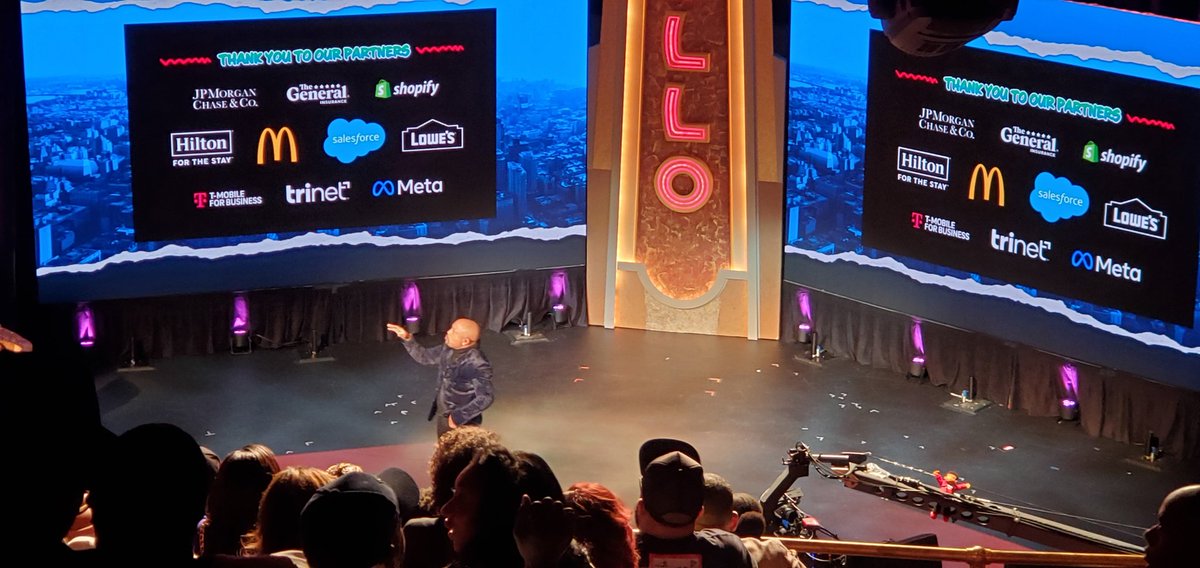 SlimTrimSound's tweet photo. @EBONY @Essence we need @TheSharkDaymond on a cover! He's doing amazing things with #blackentrepreneursday @ApolloTheater 🥂💥🙏🏾 https://t.co/vnymQqhoJt