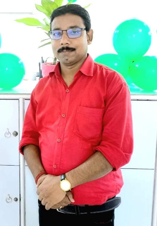 कर्मण्येवाधिकारस्ते मा फलेषु कदाचन
मा कर्मफलहेतुर्भूर्मा ते सङ्गोऽस्त्वकर्मणि