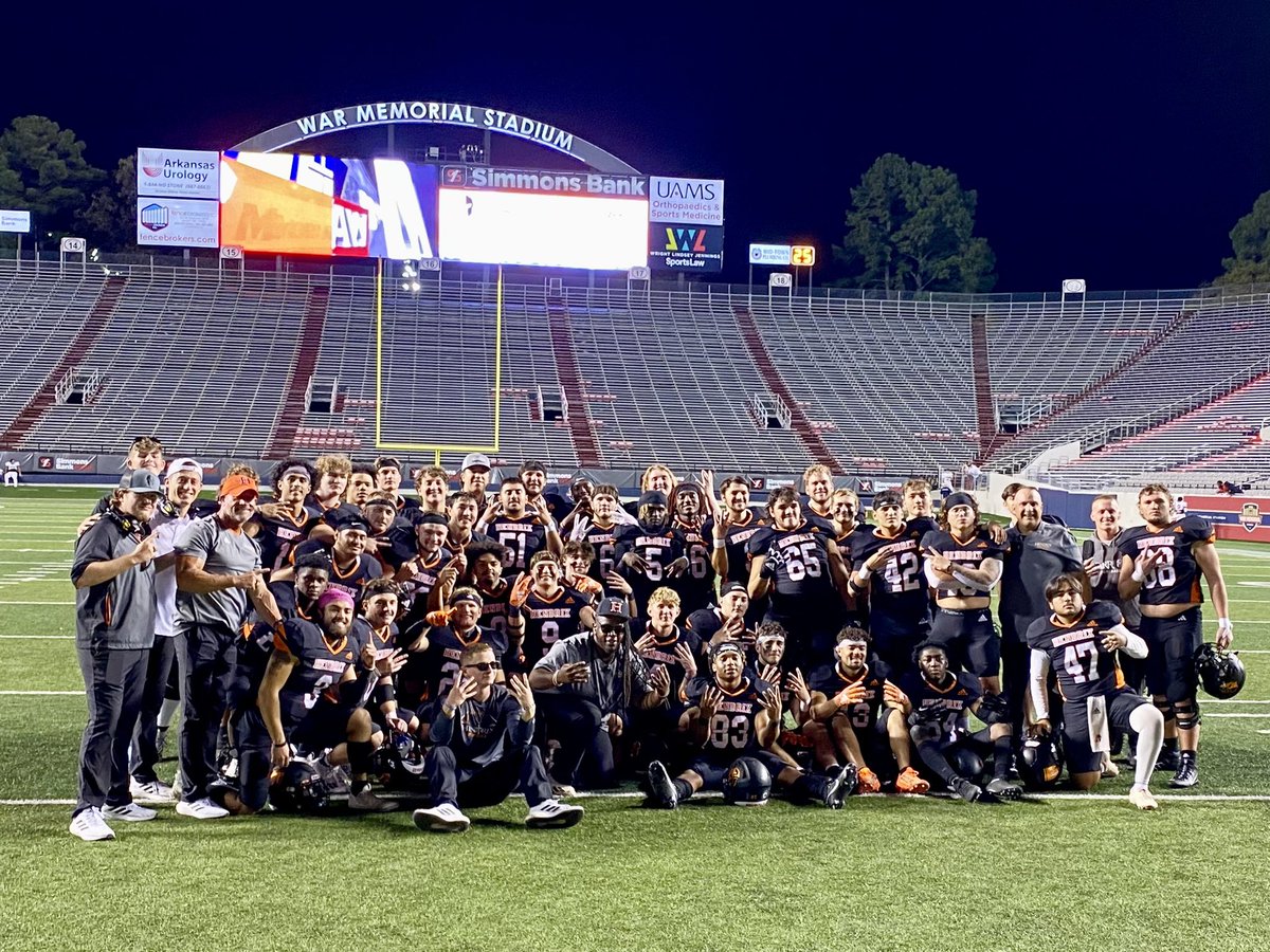 Russ and Heidi Phillips🏈 (@russheidislc) on Twitter photo Whoooaaaa! Huge 50-49 Win against our closest geographical rival Rhodes College! Dudes balled out! Let’s Gooooooo 💥💥💥💥
<a href="/HendrixFootball/">#WeAreWarriors</a> #501 Gang! Thanks to the 50+ recruits that were there to see it💪💪💪💪💪💪💪 Whoooaaaa! Huge 50-49 Win against our closest geographical rival Rhodes College! Dudes balled out! Let’s Gooooooo 💥💥💥💥
<a href="/HendrixFootball/">#WeAreWarriors</a> #501 Gang! Thanks to the 50+ recruits that were there to see it💪💪💪💪💪💪💪