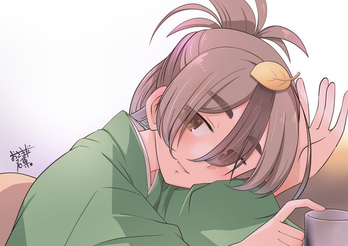 ほろ酔いまめだちゃん
いい感じになって「今夜いけるかも」とか思ってると
毎回必ず偶然師匠と出会うのです

#しっぽな
#うちの師匠はしっぽがない 