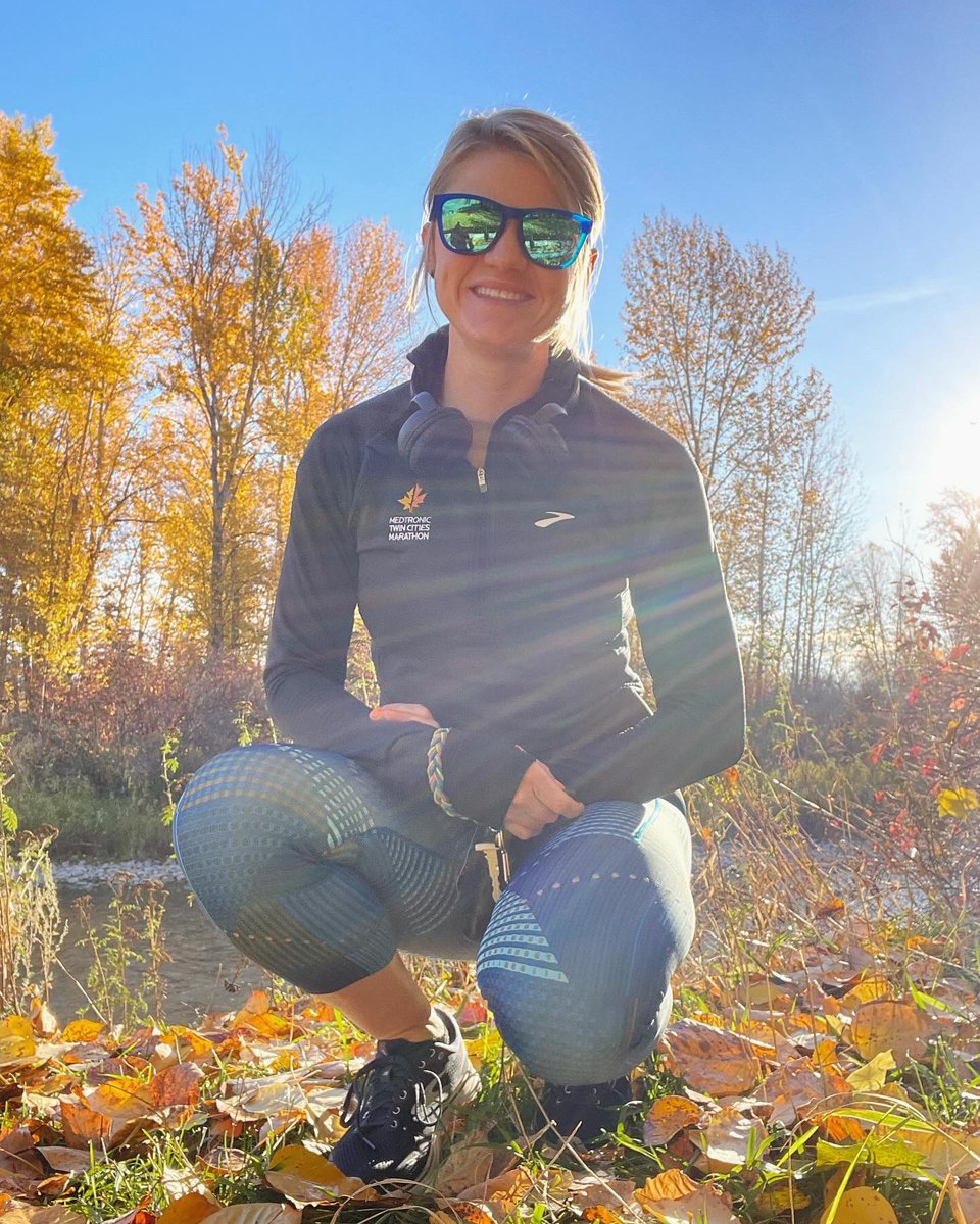 kaeloni_neville's tweet image. Morning miles on the most perfect fall day ☀️ 
#fallrunning #runhappy #RunHappyTeam #morningmiles #runnergirl