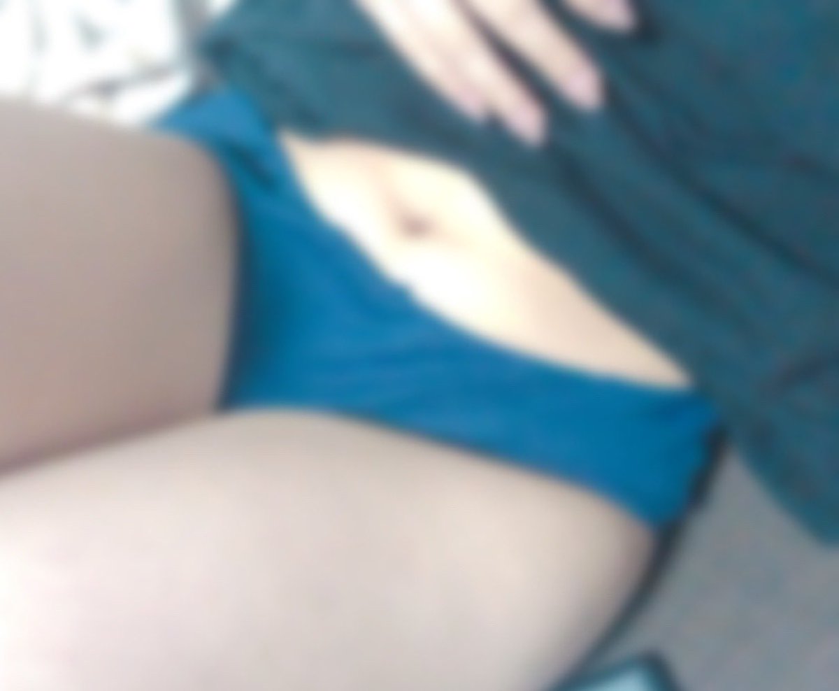gzw_t2's tweet photo. 今日下着手渡しします！
渋谷です！2日履き綿パン、靴下欲しい方いませんか、、、？
綿パン5000、靴下3000でいかがでしょうか？交渉はDMにて！ #下着売買  #下着取引  #下着販売  #下着手渡し  #靴下売ります  #靴下売り子  #靴下フェチ  #靴下販売 https://t.co/DZFuHWeXQQ