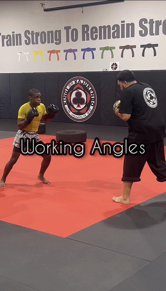 smittywit_'s tweet photo. Working Angles
-
#kajukenbo #karate #judo #jiujitsu #kenpo #chineseboxing #gungfu #kungfu #boxing #karateka #pointkarate #combat #combatsports #sports #sport #fighter #martialarts #martialartist #fight #athlete #athletes #athletics #spar #sparring #gym #kickboxing #training https://t.co/kTr4NwXIbd