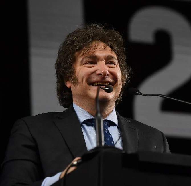 crypto_degen27's tweet photo. Feliz cumpleaños al futuro presidente. El regalo será la presencia y de Argentina un país mejor.
¡Vamos Javier Milei carajo! 🦁🇦🇷🎉 https://t.co/9ai0eGOW5O