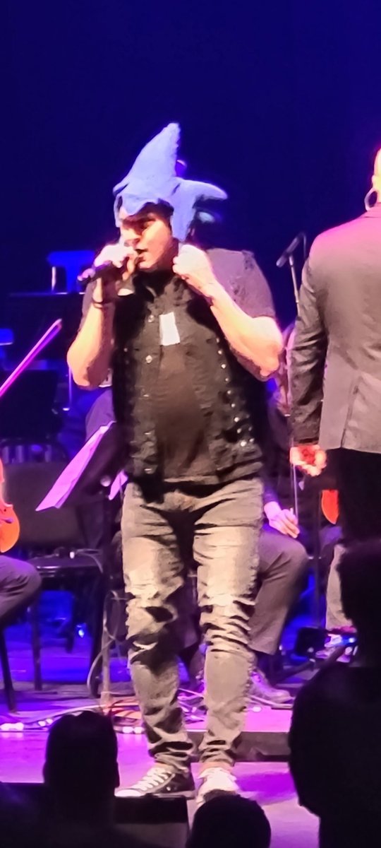 sonicdragon88's tweet photo. @Crush40Johnny @sonicsymphtour Thanks for an amazing show!  From when I first played Sonic it was a dream to see you live, thanks for making it come true!💙 https://t.co/sbZ6pvgJAY
