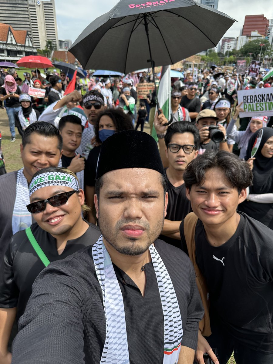 Khairulaming tweet media