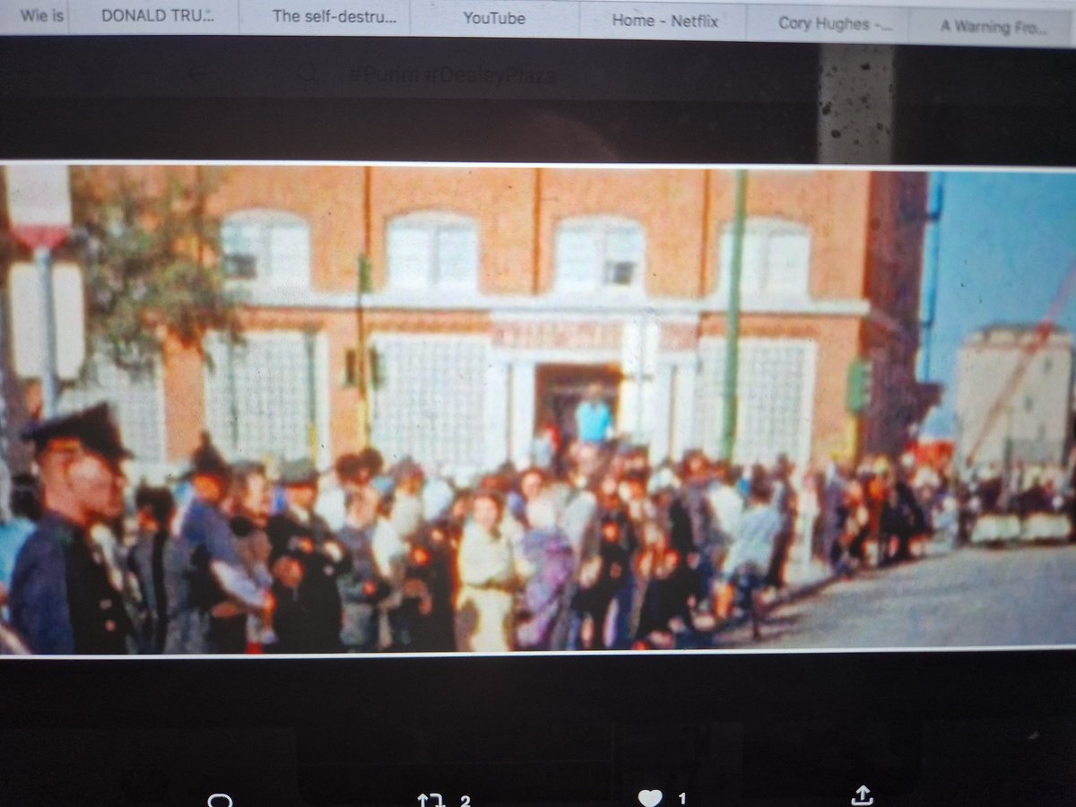 LammertAlbertus's tweet photo. @JackDidJFK Who fired the #FatalHeadShot ?

#GrassyKnoll Shooter  #JosephMalachiValenti 
aka 
#JackValenti 
next day #Valenti was #LBJ's #SpecialAdvisor in #TheWhiteHouse 

https://t.co/KdpqE1K9rF
Who's behind #JFKAssassination
#Purim at #DealeyPlaza
#Israel killed #JFK
#AWarningFromHistory https://t.co/9UbdDpKhw3