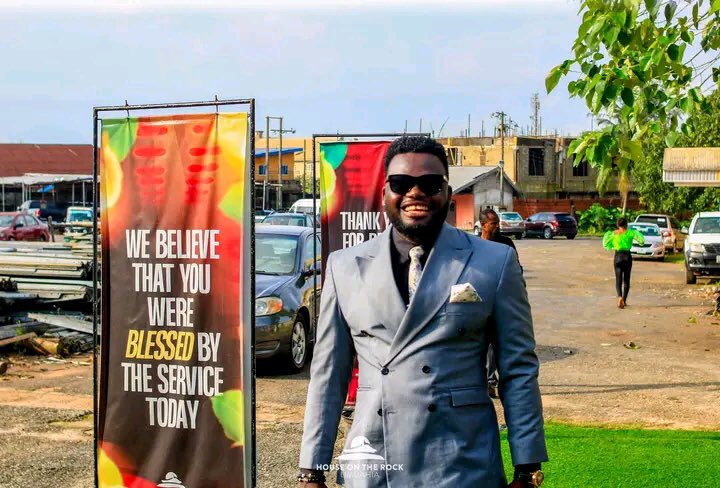 hotrumuahia1's tweet photo. |WELCOME TO SERVICE|
We are so delighted to have you worship with us today, it’s going to be another awesome time in Gods presence as our pastor rightly device the word of truth.
Welcome to church!!!
#Welcometoservice
#Timetoburn
#Hotrumuahia
#Hotronline
#Hotrservice
#Hotr https://t.co/pRS8nZnMC8