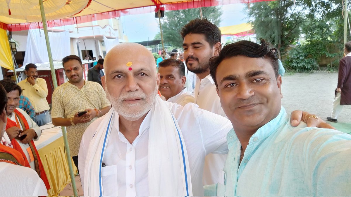 BalvirJayaswal's tweet photo. @mohandadasharma दादा बहुत-बहुत बधाई हो https://t.co/csuvXiV4Ce