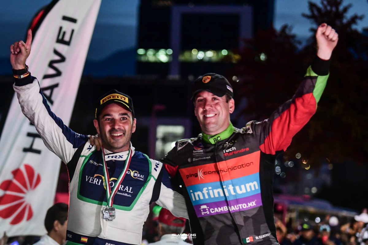 Enhorabuena a @BenitoGuerra y @DaniCue este último, primer español en la Carrera Panamericana y 2° clasificado absoluto y 1° en la categoría Histórico B+ 🏆🏆🔝🥇🥉 Muy Top!! 😉😉