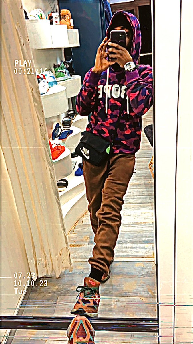 RobinCustoms's tweet image. Hobby posted 😎🤐