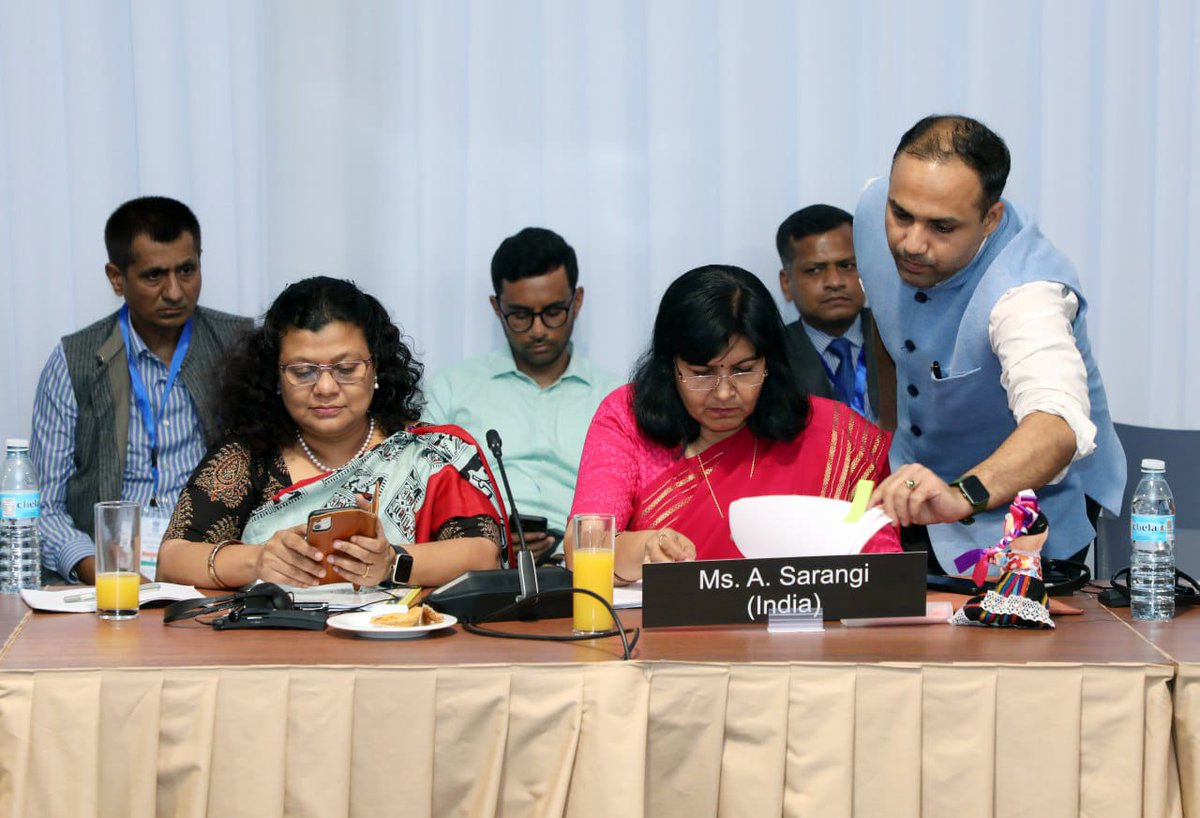 kalanadash's tweet photo. Feeling proud that honorable Member of Parliament, Ma'am @AprajitaSarangi , is representing India at the international level at the Inter-Parliamentary Union. 🇮🇳🌍 A proud moment for India! #IPU2023 #IndiaProud 🙌🏼
#AparajitaSarangi
#NarendraModi https://t.co/tP89K4tL4y