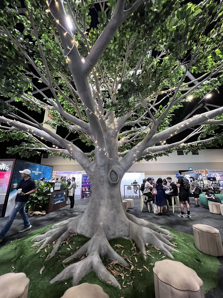 JustEllieWillDo's tweet photo. Day 6 of #SXSWSydney also consisted of a trip to the Tech & Innovation Expo Hall!
Got to see so much cool new tech, participate in giveaways and see trees? ๐
#Ad #Gifted #SXSWSydOG https://t.co/g5CIA0a9RP