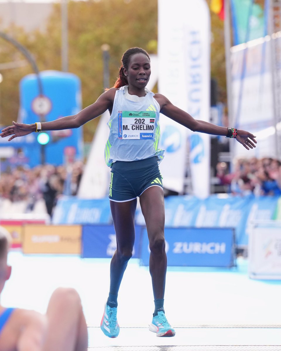 She loves these Spanish streets 🇪🇸 Margaret Chelimo storms to victory in Valencia with a powerful final effort on the home straight - adding to last season’s half marathon win in Barcelona. Always ready to turn up the heat 🔥 👟 #Adizero Adios Pro 3 ⏱️ 1:04:46…