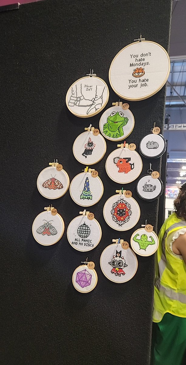 1 day left of geddon. Thank the con lord it starts at 10 so I can sleep in a lil.
But come say hi if you are attending! C84