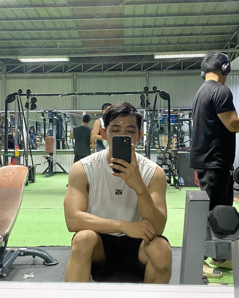 callme_jam95's tweet photo. I won't be going to the gym today, but I do have yesterday's leftovers with me. Pwede pa naman. #iliganfitnessgym #wefit #HealthyChoices https://t.co/OUPTrAX6VL